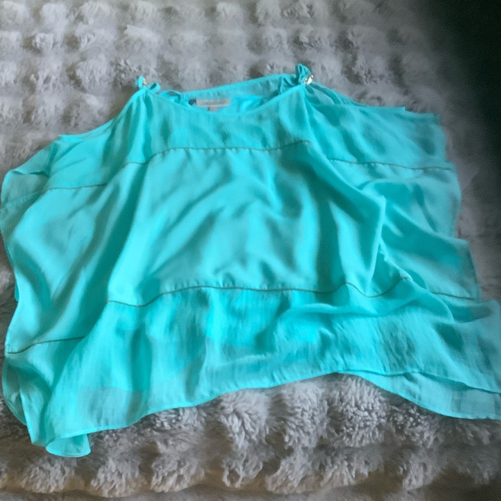 Jennifer Lopez Turquoise Sleeveless Blouse